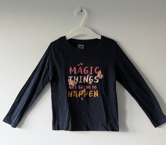 Haut bleu marine, Kiabi