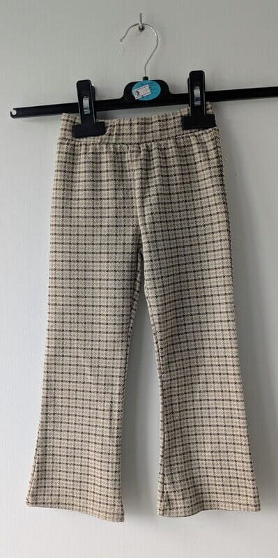 Pantalon brun à carreaux