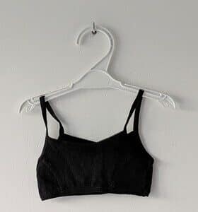 Brassière noire, Gémo