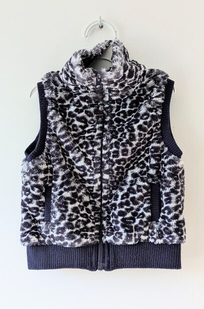 Gilet fourrure, Tissaia