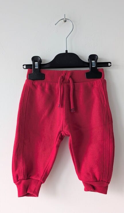 bas survêtement rouge, Primark