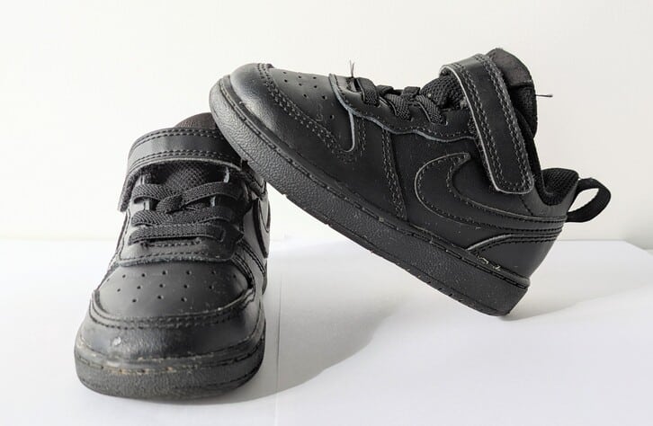 Basket Nike noires, à scratch