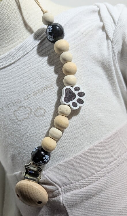 Attache tétine, patte de chien