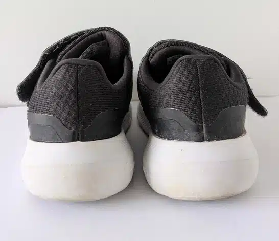 Baskets à scratch noires, Adidas – Image 3