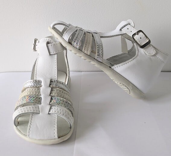 Sandales Blanches, Orchestra