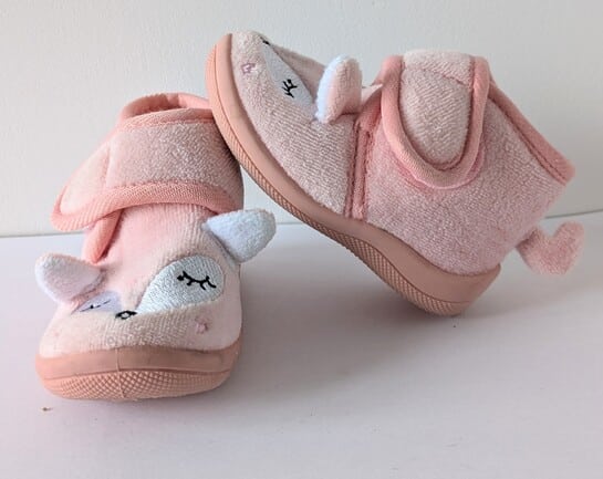 Chaussons roses à scratch, Gémo