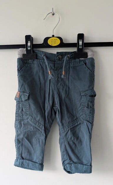 Pantalon bleu, Gémo