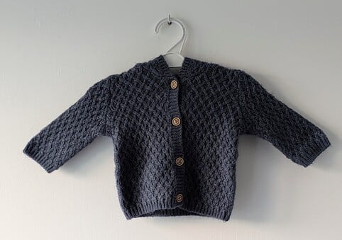 Gilet à capuche bleu, Kiabi