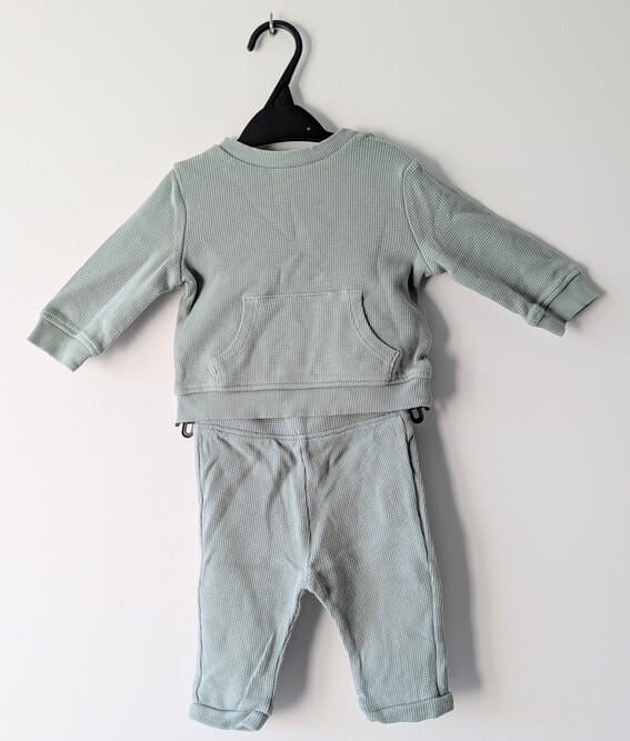 Ensemble vert, Kiabi