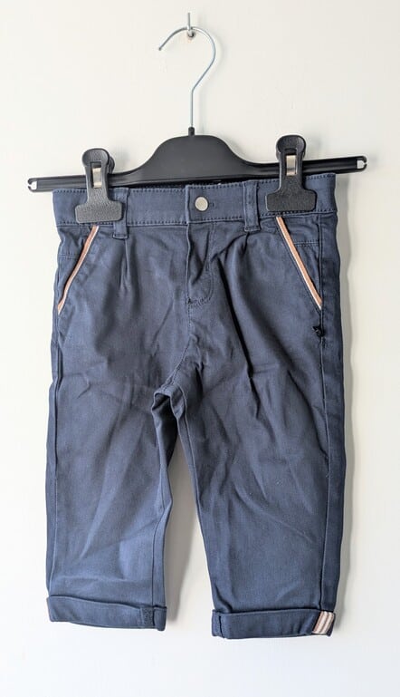 Pantalon bleu marine, Obaibi