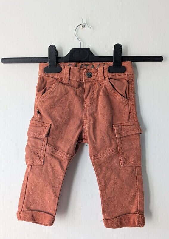 Pantalon orange, Lulu Castagnette
