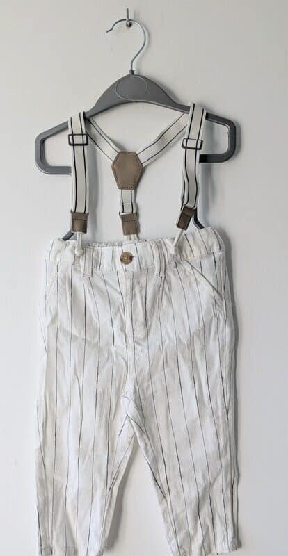 Pantalon à bretelles, Kiabi