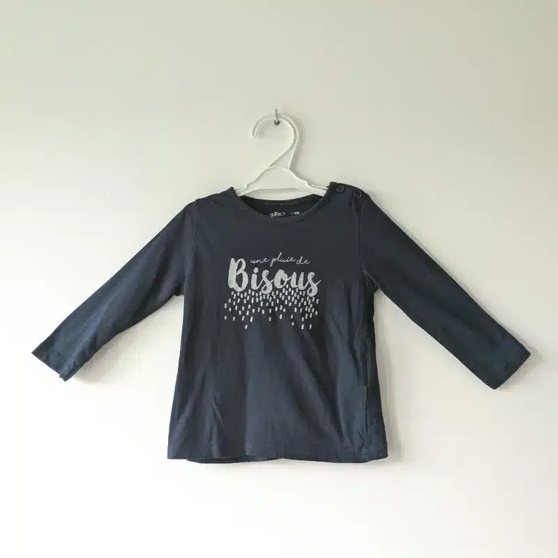 Haut bleu marine, Gémo