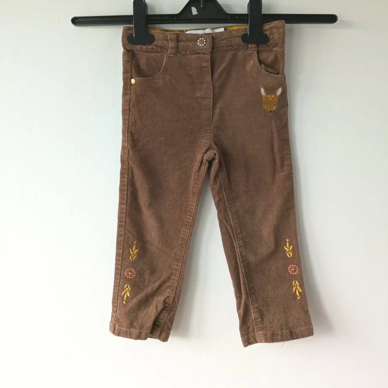 Pantalon slim brun, Orchestra