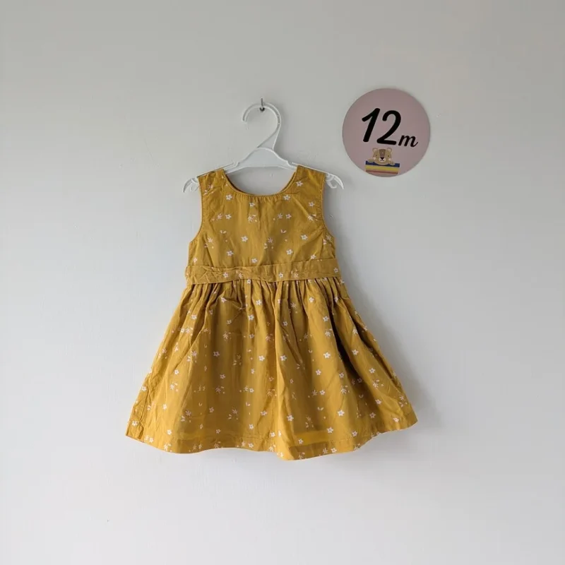 Robe moutarde à fleurs, Kiabi