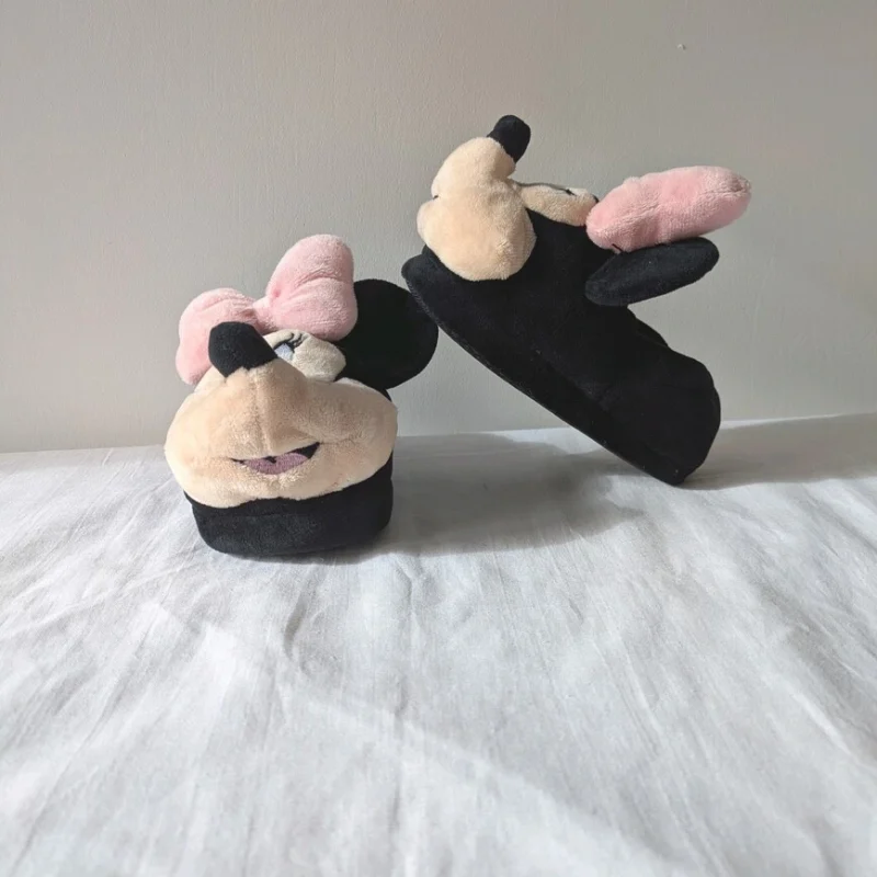Chaussons Minnie, Disney