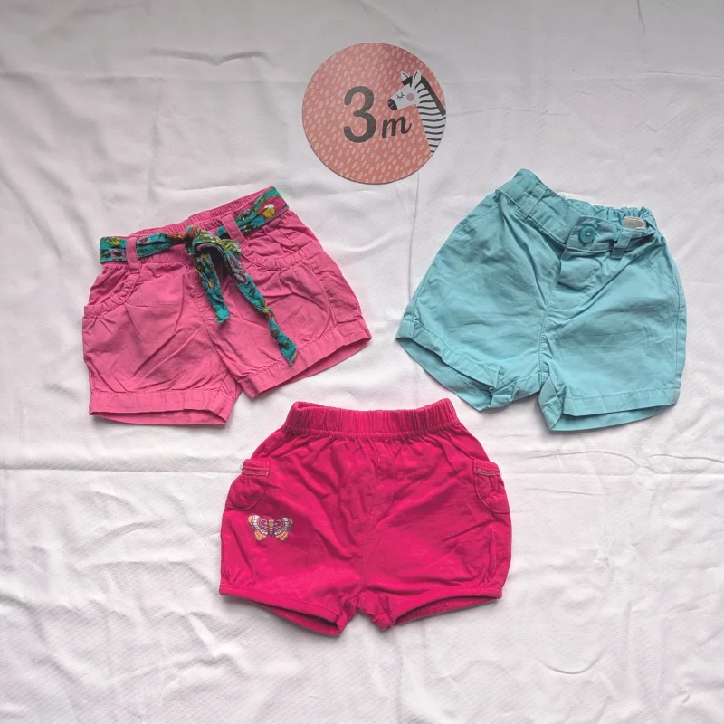 Lot trois shorts d'été