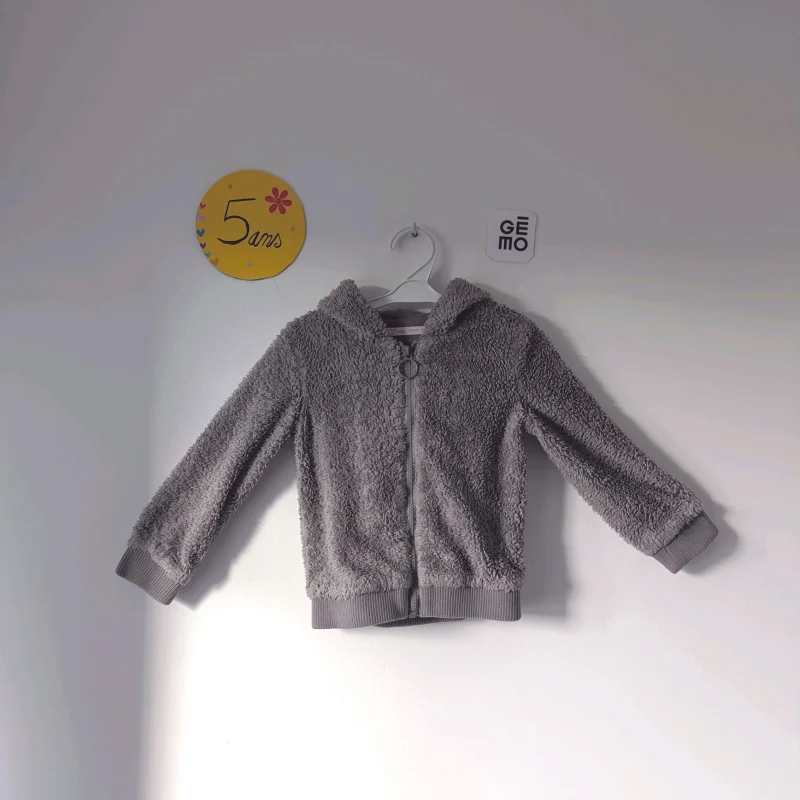Veste fourrée grise