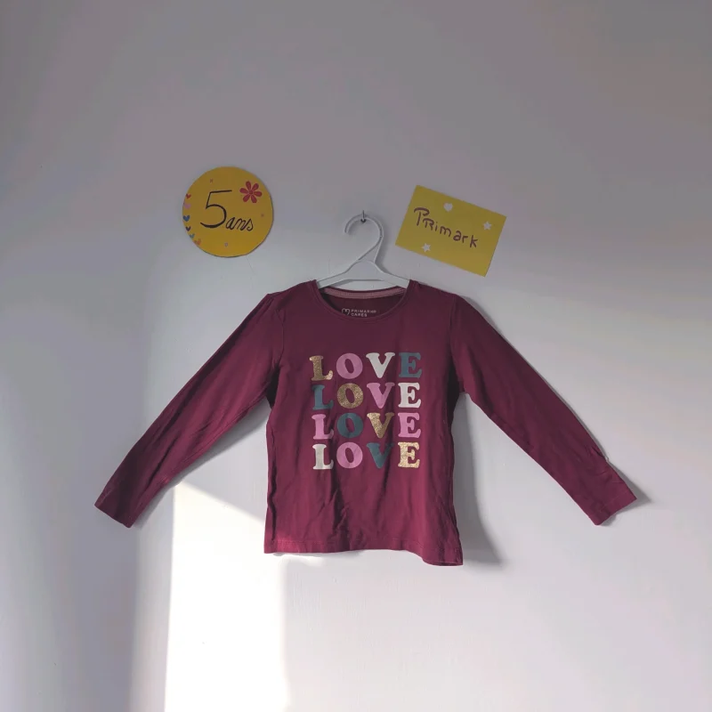Haut bordeaux, Primark