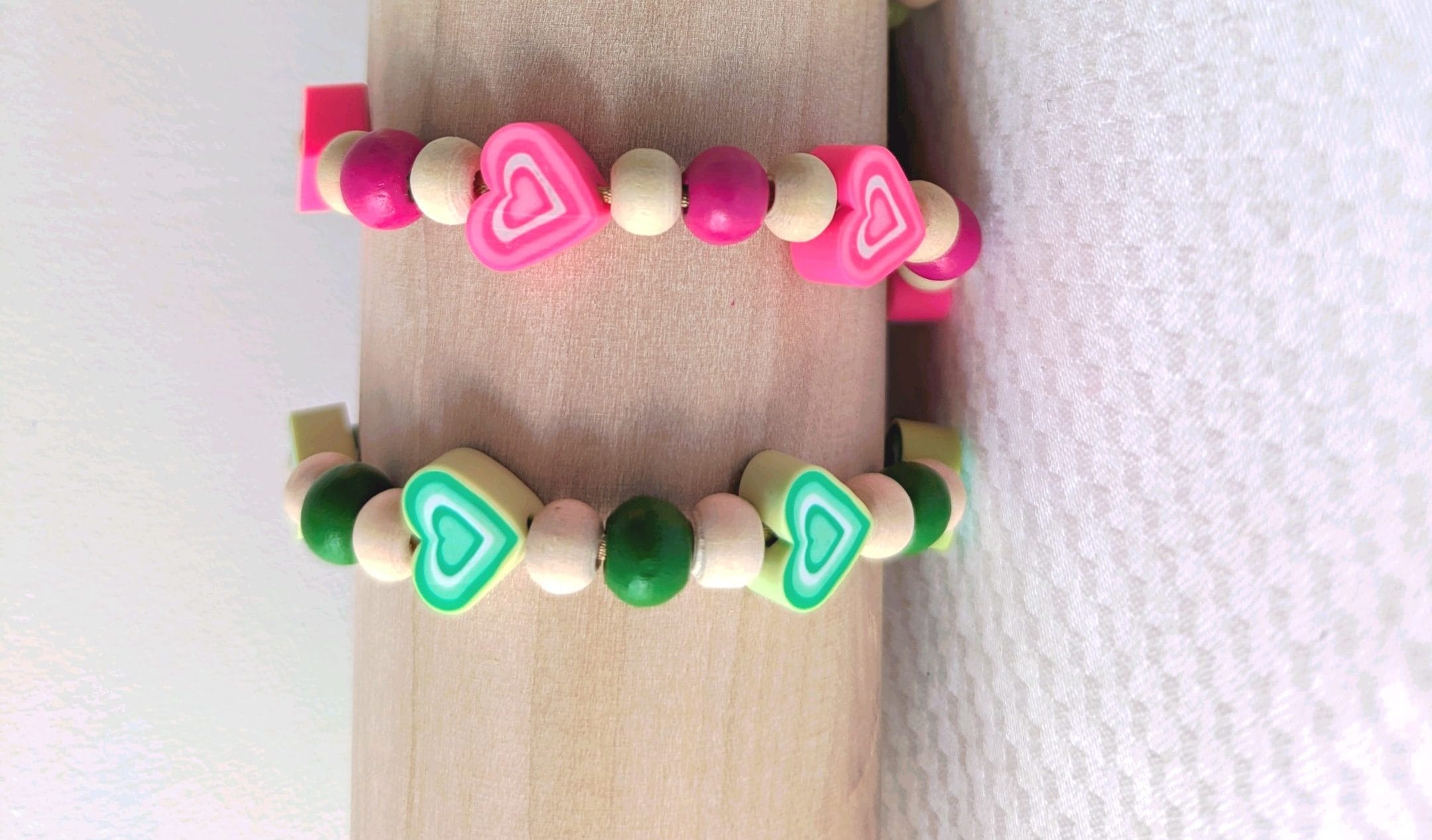 Bracelet réglable coeur, taille enfant