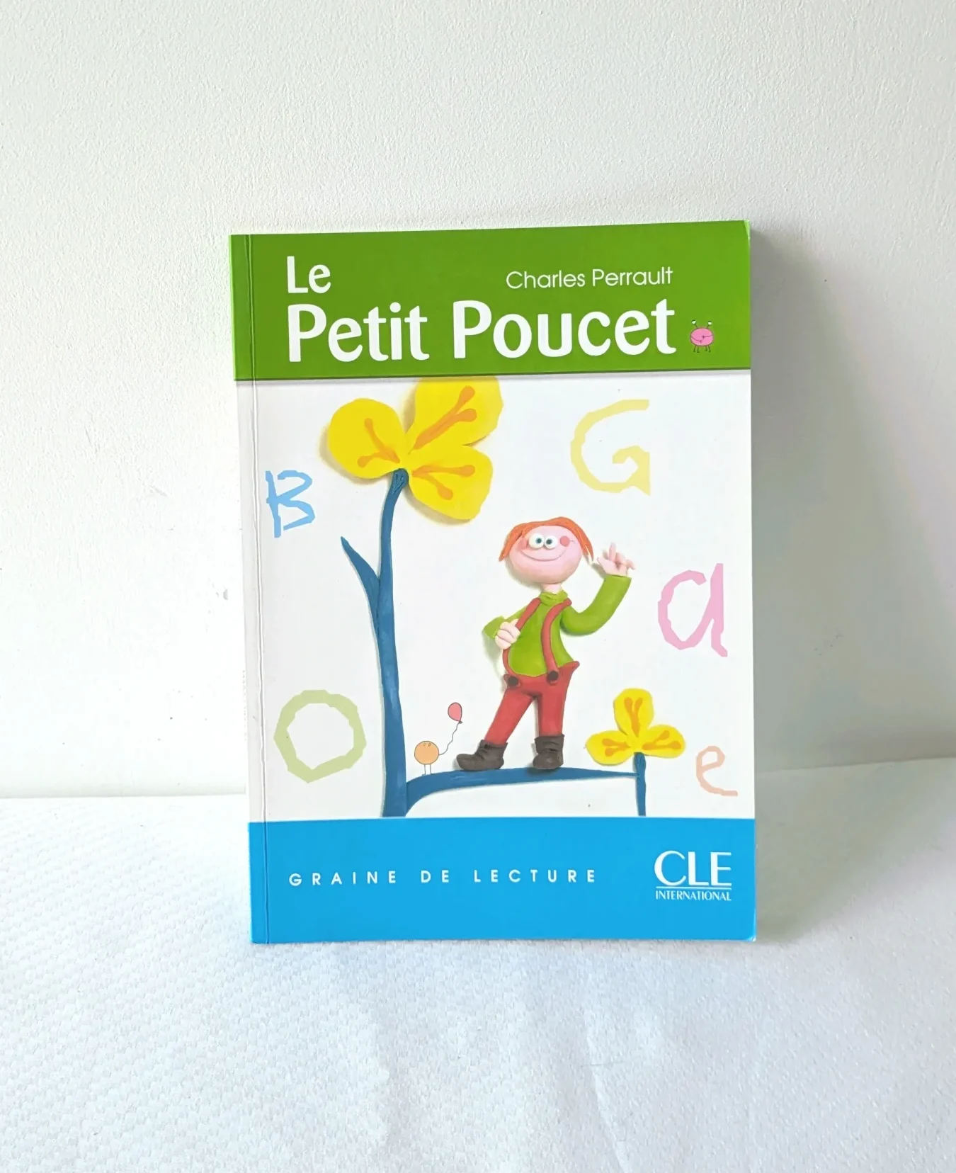 Livre d' activités : " Le Petit Poucet "