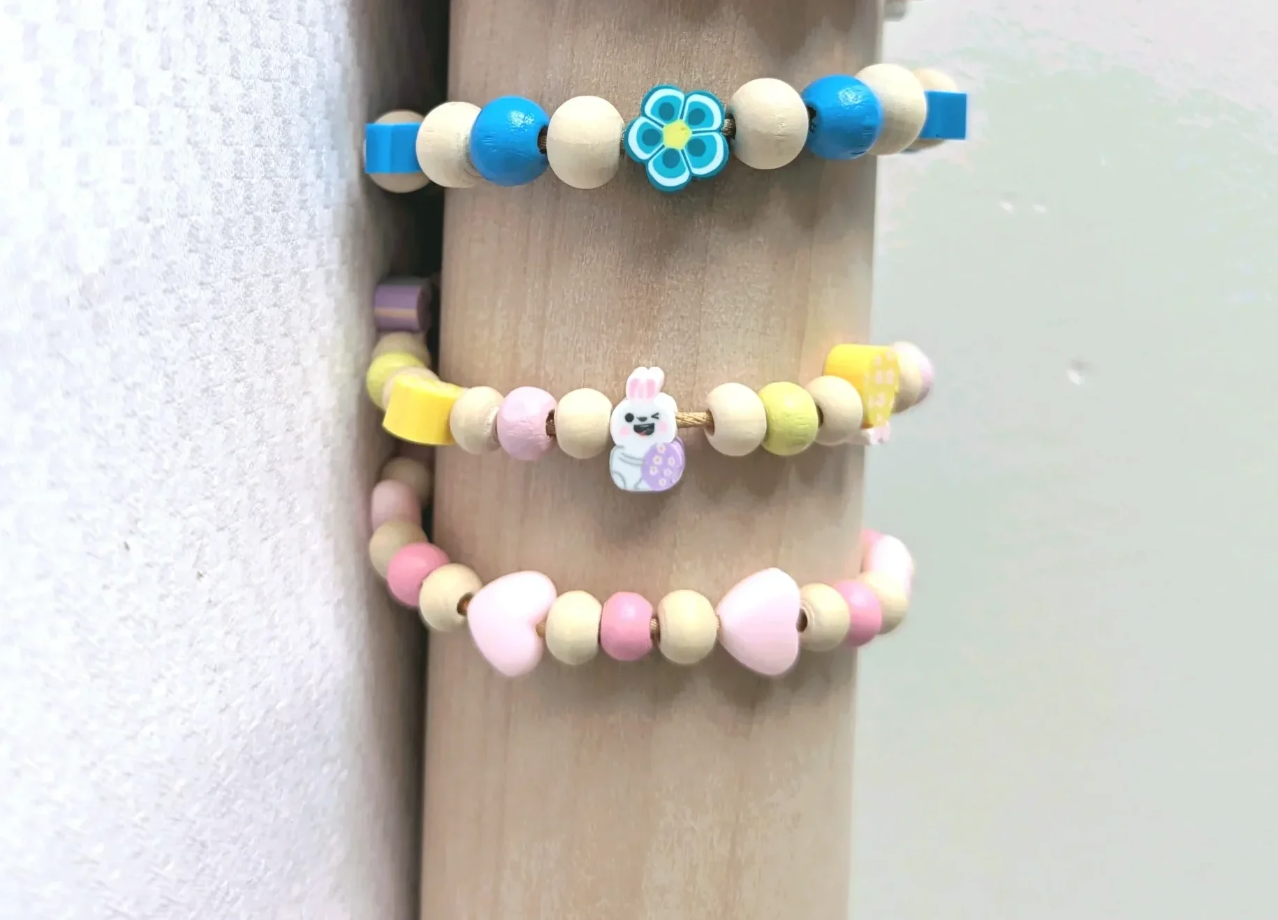 Bracelet réglable colorés, taille enfant