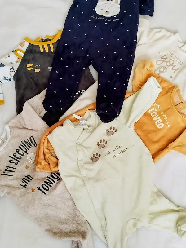 Vêtements bébé 0 à 18 mois d'occasion
